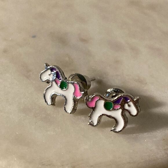 Stud Earrings unicorn - Picture 1 of 3
